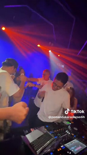 Karaoke Party Compilation: Mungkinkah Ini Semuaaa?