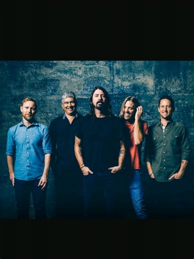 Foo Fighters - My Hero Lyrics Album: The Colour and The Shape (1997) #foofighters #myhero #90s #rock #alternative