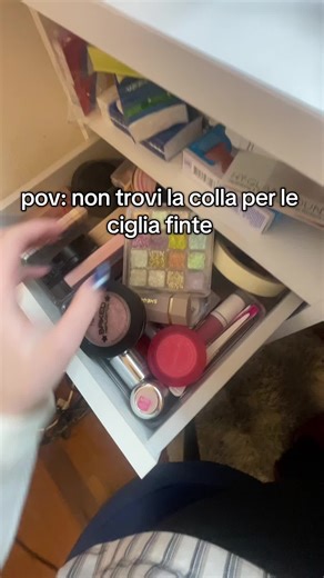 ne ho tipo 4 ma sia mai che le trovo🥲 #makeupitalia #makeupmeme #mememakeup #divertente #fypppppppppppppp