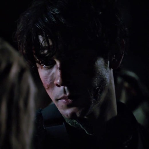 IM WEAAAK #bellarke #bellarkeedit #the100edits #the100 #clarkegriffin #bellamyblake #bellamyblakeedit #clarkegriffinedit #foryoupage #fyp #fy #foryou #netflix #edit #viral #ae