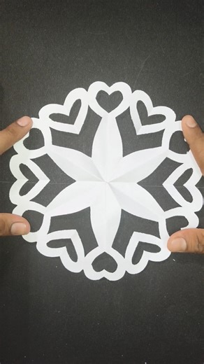 Simple 😘 Paper 📜 Snowflake ❄️ Cutting ✂️ Design Tutorial #craft #shortsfeed #art #artist #shorts