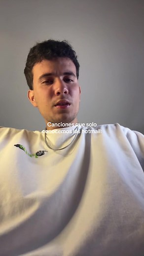 Solo quédate en silencio RBD - ¿Por qué solo los 'hotmail' la recuerdan?
