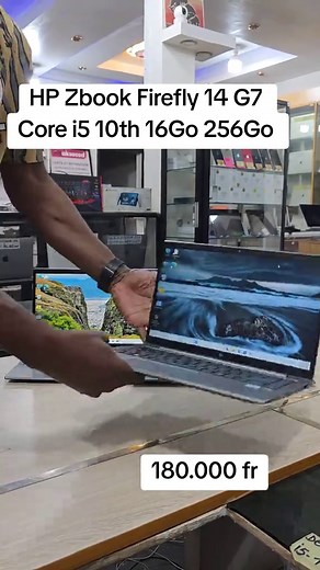 Hp Zbook Firefly 14 G7 Core i5 Vpro 10é génération 16Go ram 256Go SSD Processeur vPro Intel Core i5-10310U 1,7 GHz, jusqu'à 4,4 GHz Turbo Boost 6 Mo cach 4 cœurs 8 threads 16Go ram DDR4 soudé 256Go SSD M.2 Intel UHD graphique Écran 14 pouce FULL HD Webcam Wi-Fi 6 Bleutooth 5 Clavier rétroéclairé Ports 2 ports USB 3.2 Type-C avec prise en charge Thunderbolt (vitesse de signalisation 40 Gb/s avec SuperSpeed USB Type-C vitesse de signalisation 10 Gb/s (USB Power Delivery, DisplayPort 1.2, HP Sleep