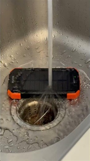 PC materials:The waterproof silicone better protects the internal structure of the charger.#shorts
