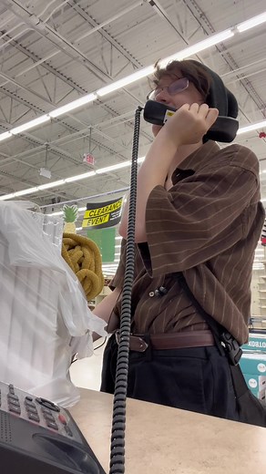 no customers of Michael’s Craft Store Inc. were harmed during or after the making of this video #michaels #michaelscraftstore #michaelsemployee #dsmp #dreamsmp #taggingmyusualaudiencetogetreach #mcyt #hostageofmichaelsincorporated