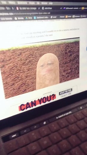 Woman Turns Herself Into a Potato on Zoom Call! Hilarious Reaction