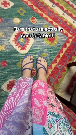 Toe loop crocs sandals for women @Crocs