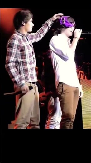 One Direction old concert #onedirection #discover #fypシ #liam #louis #harry #zayn #niall #discovery