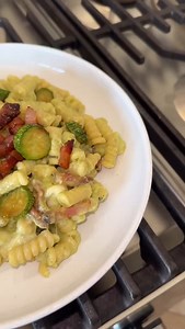 54K views · 282 reactions | Pasta con crema di zucchine e guanciale...