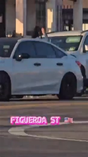 USA Nightlife on Instagram: "So kind, always guiding anyone who’s lost. #LosAngelesStreetSnap #FigueroaSt"