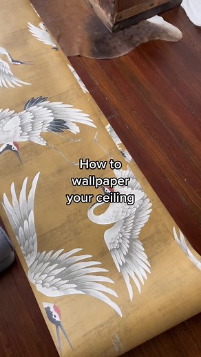 How to Wallpaper Your Ceiling: Tips for a Stunning Result