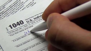 Need Help With Taxes? These 2 Programs Help Seniors For Free