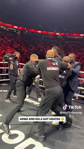Armz went for Kelz in the ring 😳 Who wins this? 👀 #misfitsboxing | boxing clips