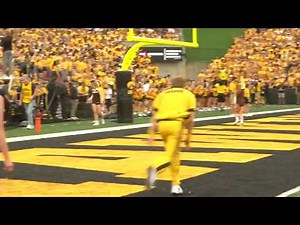 In Front of 69,250 People, Iowa cheerleader’s pants fall down during backflip!