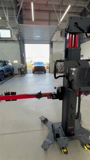 The Autel IA900WA is the highest tech piece of machinery in our new New Glasgow store. | Centennial Carstar