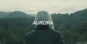 AURORA[小曦] - Why Did You Have To Go(歌词视频) | 未发行