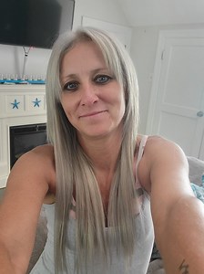 How to Turn Grey Hair Blonde