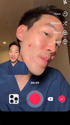 How I got rid of my acne scar! I had a bad pimple on my cheek earlier this year (yes, even derms get pimples) and this is how I treated it. When you’re having an acne flare do less and simplify your routine! Doing more actives can irritate and inflame your skin 🤗 ✅ Cleanser - I used a cleanser from @cetaphil w/ salicylic acid, mandelic acid, PHA to gently cleanse and unclog my pores without irritating the skin ✅ Brightening serum - use a lightweight brightening serum that‘s also hydrating. I li