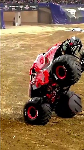 Monster Truck Extreme Action | Jaw-Dropping Stunt Performance 🚛⚡.