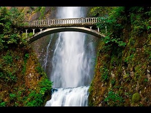 Multnomah Falls, Oregon USA