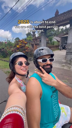 𝚂𝚑𝚠𝚎𝚝𝚊 on Instagram: "2025 is about to end and you are still and always be my favourite person. . . . . . . . . . . #trendingreels #couplegoals❤️❤️ #coupleposes #bali #couplegoals👩‍❤️‍💋‍👨"
