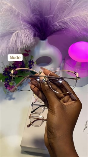 Frame TENI 👓 Price: N9500 Lens type: Anti-blue light and photochromic • Protection from UV sunrays. • GUards the eyes against computer glare and detrimental light. • Highly durable • Compatible with prescription lenses. ✔️ Comes in a drawstring bag with a microfiber lens cleaner. (Optional: upgrade to a stylish hard case at an extra fee) To order 🛒🛍️ • Use the link in bio to order through the Website or Instagram Delivery is nationwide 🚚 #glassestiktok #prenola #glasses #antibluelight #antib
