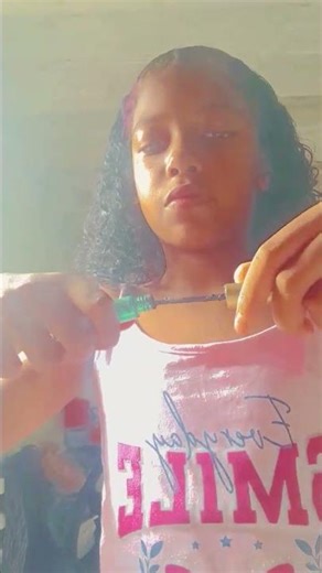 #Arrependida Passei cola super bonde de cílios no olho meu Deus 🫥