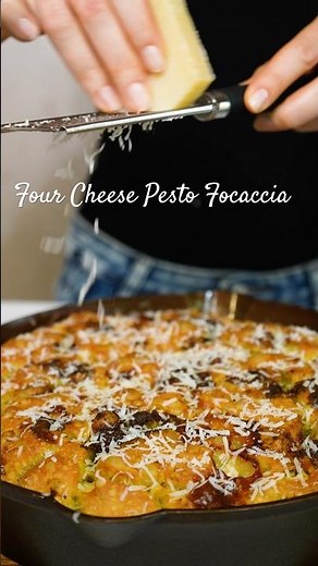 Easy, no-knead Focaccia that deserves a moment of silence 🤤#bread