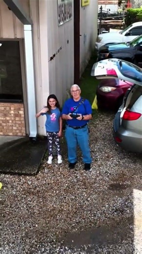 Dronie with Great Niece #mavic3 #dronie #funnysong #greatniece #shorts