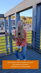 💙 Meillä Lindellä uskotaan, että lasten hyvinvointi on koko yhteiskunnan hyvinvointia. Siksi olemme lahjoittaneet yli 28 000 euroa Lastenklinikoiden Kummit ry:lle tukemaan tärkeää työtä lasten ja nuorten terveyden hyväksi. Videolla työntekijämme kertovat, miksi Kummien tukeminen on heille henkilökohtaisesti tärkeää: 💎 “Pienen lapsen äitinä Kummien mahdollistama tutkimustyö on tärkeää.” 💎 "Kummien toiminta auttaa perheitä ja lapsia jaksamaan vaikeina aikoina." 💎 “Kummit tekevät tärkeää työtä,
