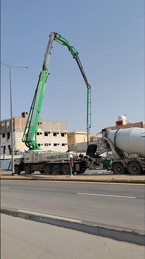 🚚 Truck-Mounted Concrete Pump