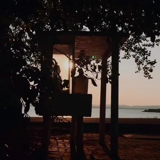 ලාදුරු දූපත - Sinhala Song Full Video