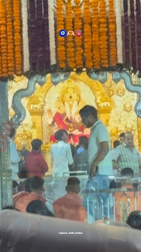 TUSHAR BESKE | CINEMATOGRAPHER 🎥🧿 on Instagram: "श्रीगणेश जयंती 🤍💯 . . देवाच्या गाभार्यावर श्रद्धा असणाऱ्याला देवही शंभर टक्के भेटतो 👑# . . बस ऐसा दिन ला देना बाप्पा की सब बोले.. किसके दरबार जाकर आया है! 🌸🥺💕 . . . This video shoot in iPhone 16 and edit in capcut pro . . Location:- श्रीमंत दगडूशेठ हलवाई गणपती मंदिर पुणे 💯 . How to edit in capcut pro Capcutpro latest version Ganapati bappa moraya Ganapati bappa Shrimant dagadushet halawai ganapati mandir pune Bappa Editor Editing . . . #s