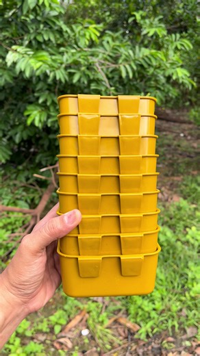 Hanging Chicken Feeder: Perfect for Your Poultry Needs