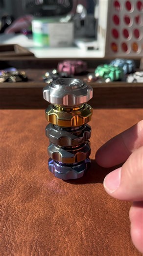 An adult decompression toy that can rotate and release sound.#fidgettoys #EDC #toys #relieve #decompress