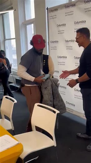 Luke James pulls up to Robert Townsend’s Pop-Up Film Festival at Columbia College today in Chicago 🔥 🎥: @gorgeouschelsea_ #whatstheword #chicago #roberttownsend #lukejames #columbiacollege | WHATS THE WORD