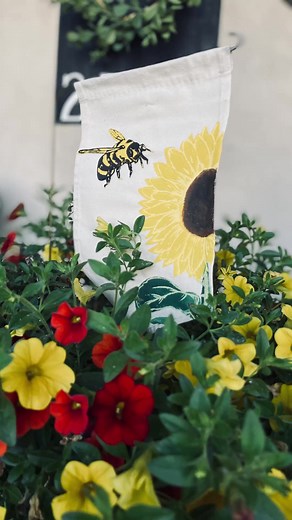4.7K views · 151 reactions | Sunflower & Bee Banner | Knot Just Chalk | Facebook
