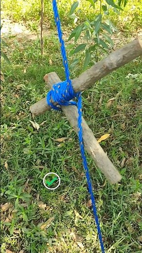 How to tighten a clothesline #diy #knots #hacks #tips #shorts #youtubeshorts