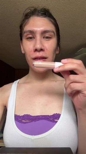 Discover the Elf Hydrating Camo Concealer