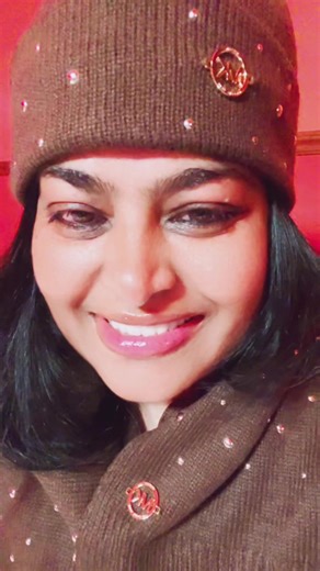 Good morning, beautiful people! 🌞 It’s the season to sparkle 💖🎇🪩✨ Temps will be in the teens bundle up and stay warm! 🧣❄️ 🧤⛄️❄️🥶Wishing you all a happy Monday and an amazing week ahead! 🌸🌈💫 🌟🎄 Starting this Monday with praise! 🙏 Thankful for God’s goodness as we step into our final full week of the year. Teachers, let’s shine and sparkle all week long! ✨📚❄️✨ I want to take a moment to thank all of my wonderful followers and supporters who have been sharing videos with me for me to 