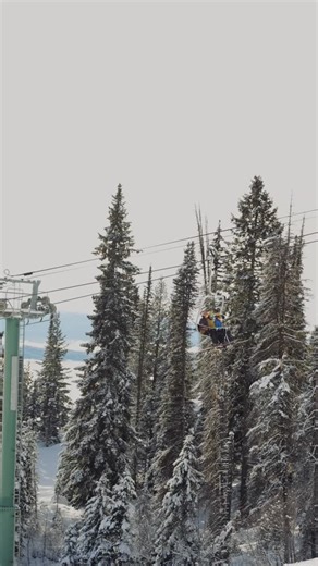 Love is in the mountain air 💘❄️ Celebrate Valentine’s Weekend at Tamarack with three days of adventure, live music, quirky fun, and feel‑good moments from the Village to the summit. ❄️FRIDAY 2./13 Kick things off with energy - our Epic Game Show Camp brings the fun for the kids while après glows with live music at @tamarackreserve and karaoke at Seven Devils in the evening. The perfect warm‑up to a full weekend ahead. 💖SATURDAY 2/14 Spend Valentine’s Day mountain‑style: speed‑dating starting a