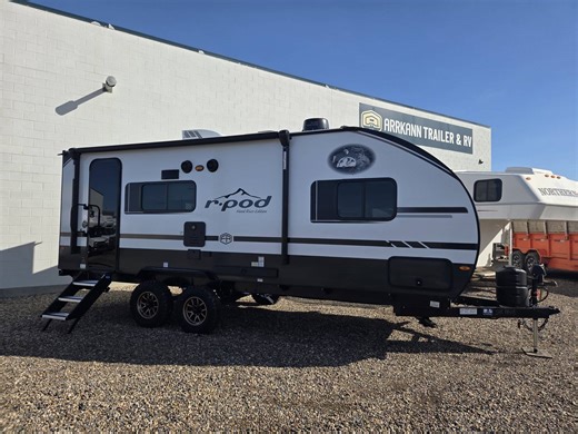 The R-Pod RP-198 Is the Perfect Couple's RV: A Compact Travel Trailer With Very Big Features