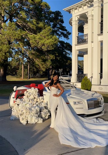 Elegant Wedding Dress Shopping Tips and Inspiration