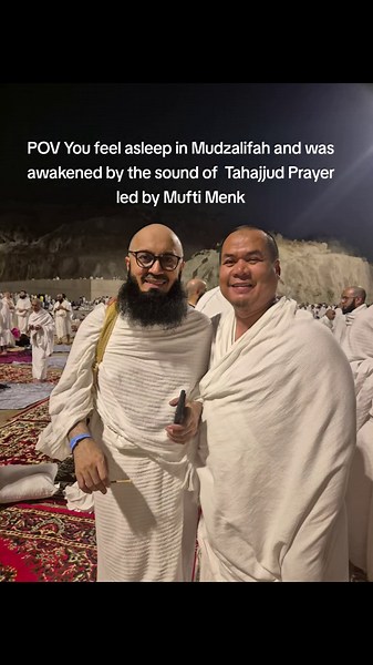 Hajj Diaries: Mufti Menk Leads Tahajjud Prayer