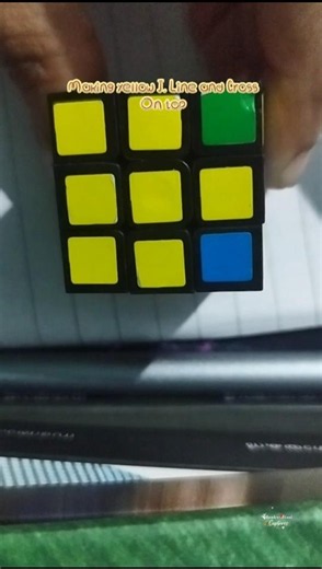 How to Make the Yellow Cross on a Rubik's Cube 🧩 #rubikscube #puzzle