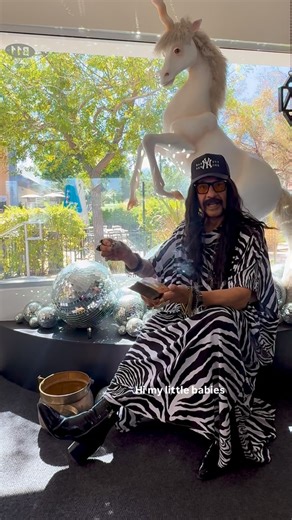 HELLO VIRGO FULL BLOOD MOON & LUNAR ECLIPSE 🔴♍️ The Virgo Full Moon has arrived on 3/3- 3:33 AM PT, in the Earth Sign of Virgo…and we’re going to need all the grounding we can get, especially during this Eclipse Season & Mercury Retrograde. The Lunar Eclipse while Mercury is in Retrograde encourages us to go within and do the work that is needed. Welcome the act of letting go and moving forward from all that is no longer serving your greatest good. Think of this occurrence as a gateway from one