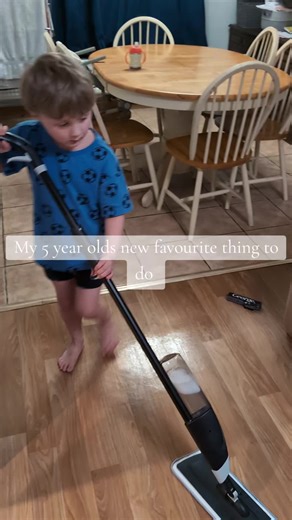 @Aldi UK new spray mop only £9.99 from the special buys isle. So easy to use and versatile even my 5 year old can do it. #aldibuys #aldi #alditiktok #specialbuys #fyp