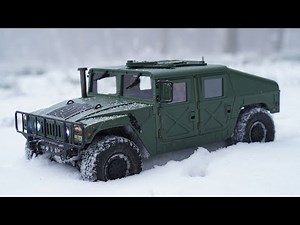 1/10 RC Humvee - The journey through the snowy valley