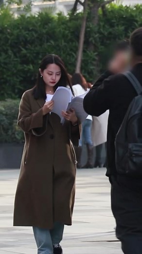 The Cute Excited Man: Treeman Social Experiment