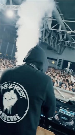 Bassline Riot 🫵 #angerfist #hardcore